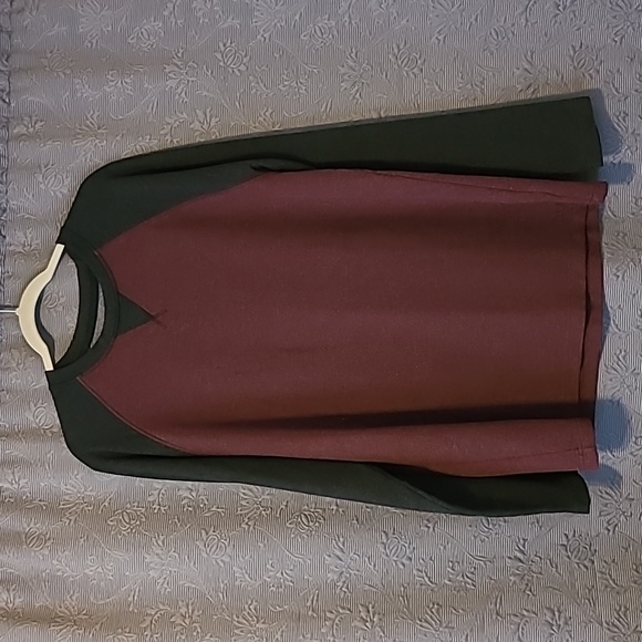 🌸 Orvis Women's Two Toned Burgundy and Charcoal Gray Long Sleeve Top, XXL - Picture 1 of 4